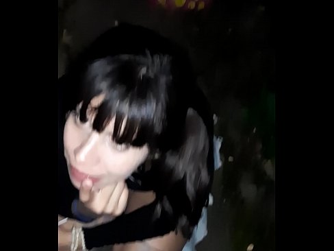 ❤️ Na rúa pene inchado a cambio de doces Vídeo porno na pornografía gl.studiya-lpg-massazha-na-metro-vodnyj-stadion.ru ☑